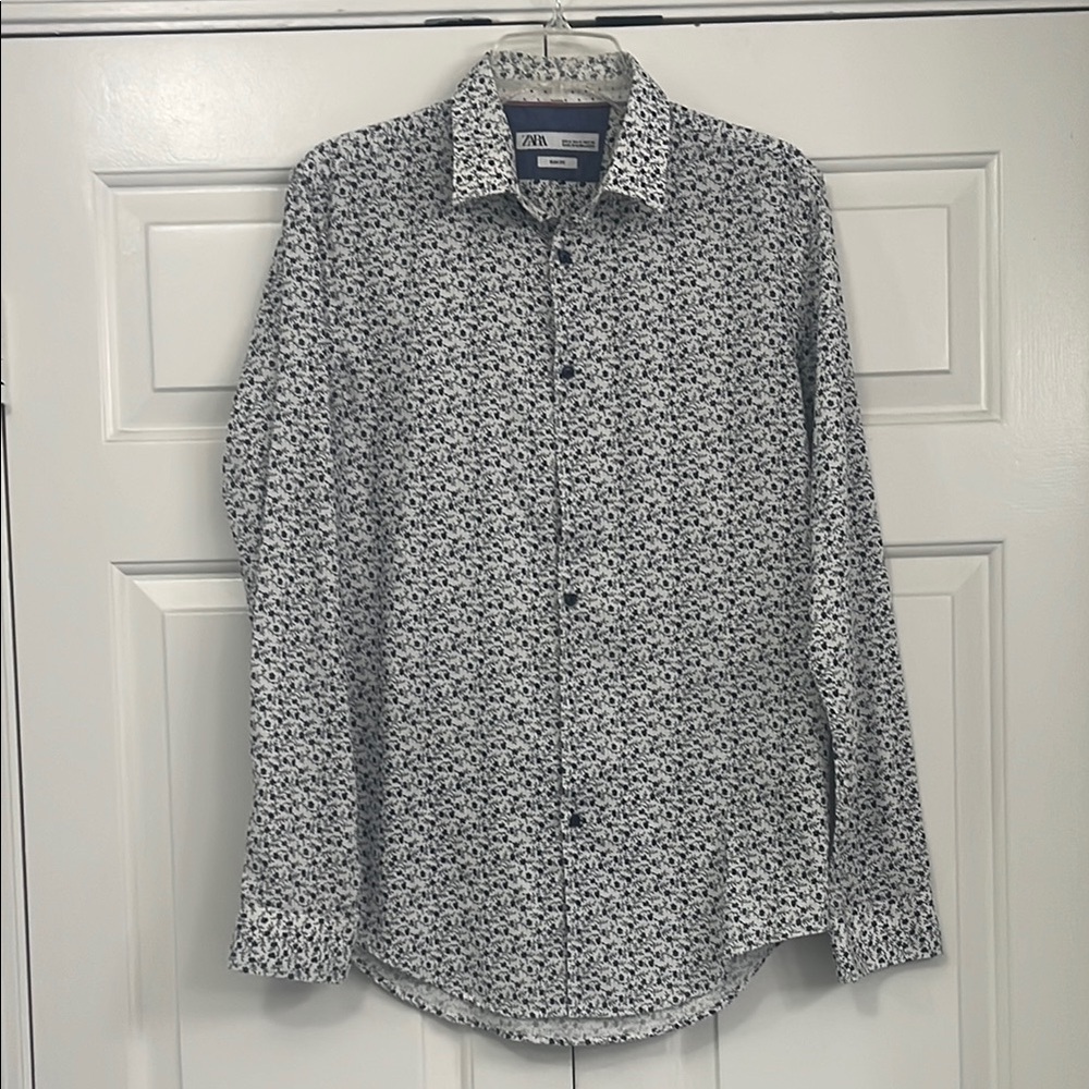 Zara Men's Navy Blue & White Patterned Slim Fit Casual Shirt Size M